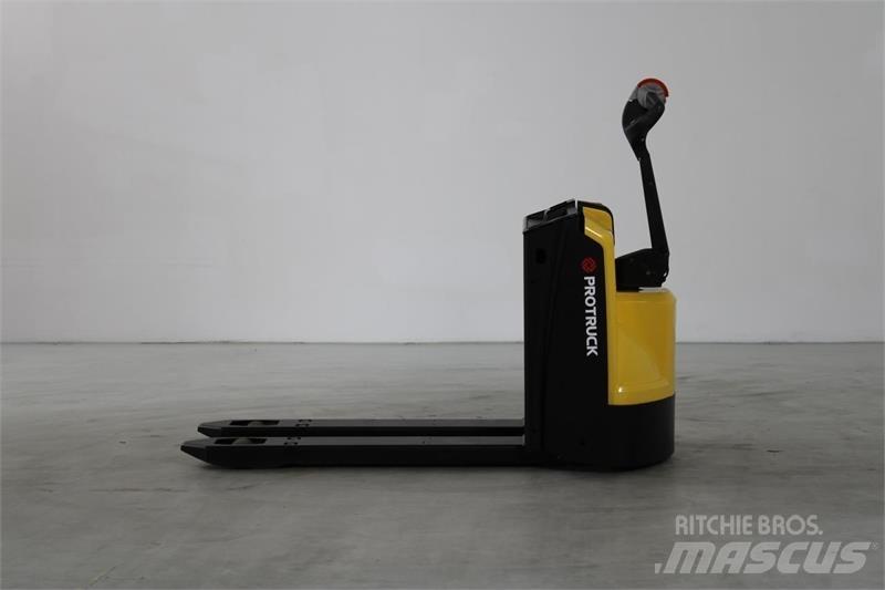 Hyster P1.6 Niedergabelstapler