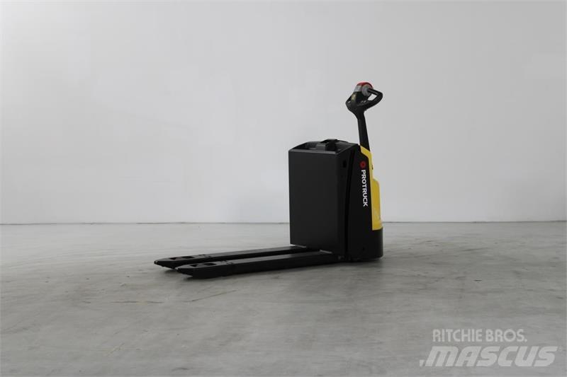 Hyster P1.6 Niedergabelstapler