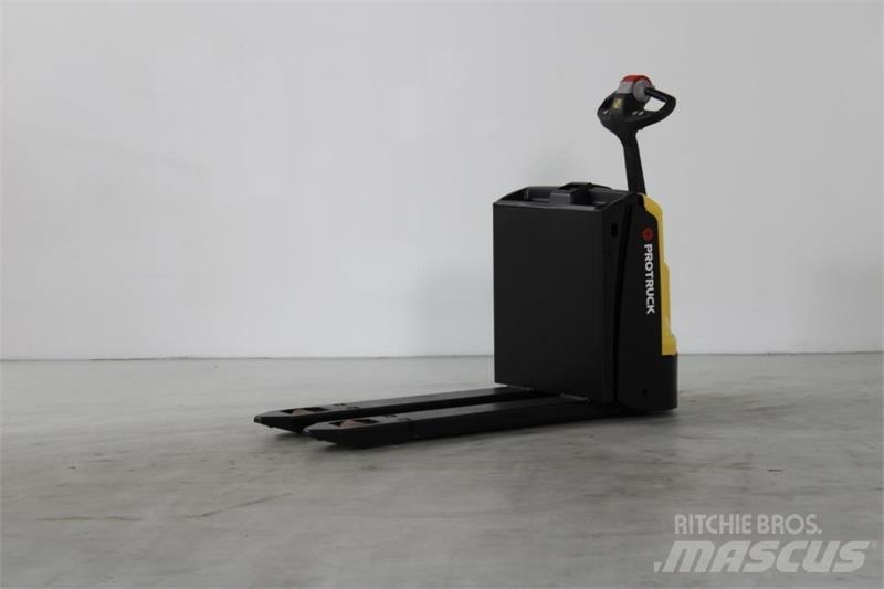 Hyster P1.6 Niedergabelstapler