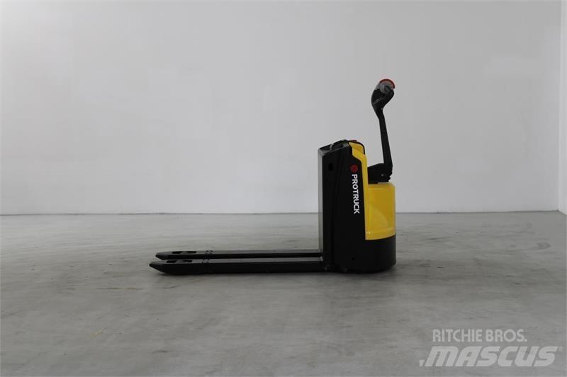 Hyster P1.6 Niedergabelstapler