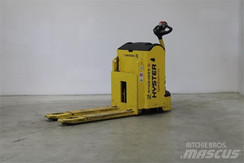 Hyster P3.0 Niedergabelstapler