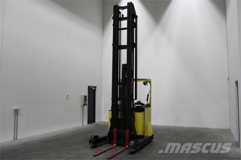 Hyster R2.0W Schubmaststapler
