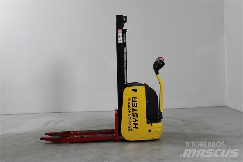 Hyster S1.0E Selbstfahrstapler