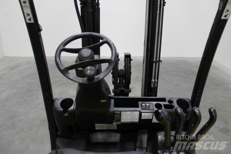 Yale ERP25VL Elektrostapler