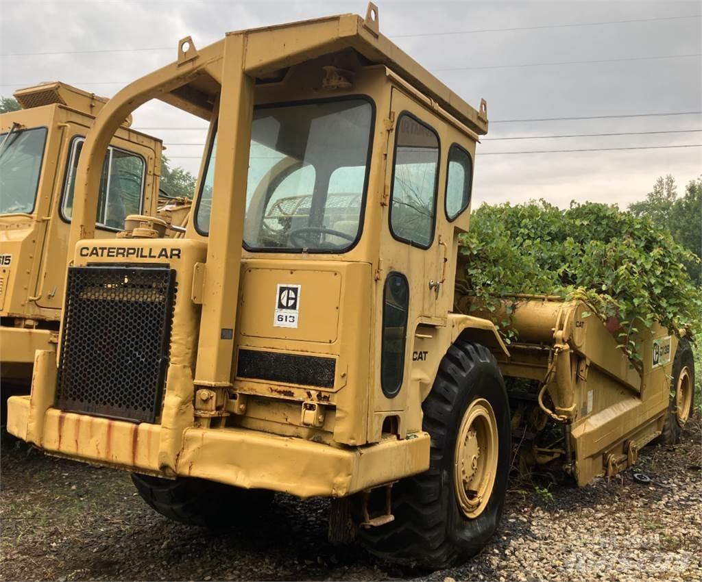 CAT 613 Schaber