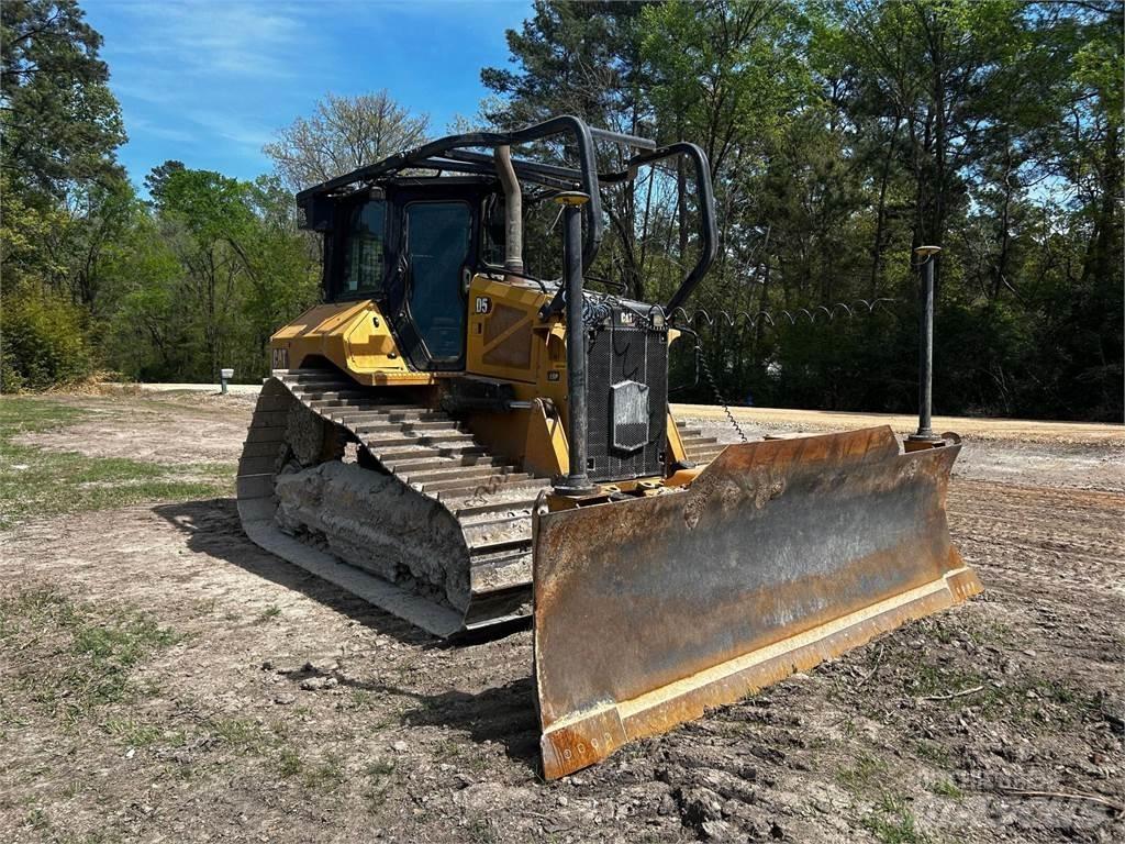 CAT D5 Bulldozer