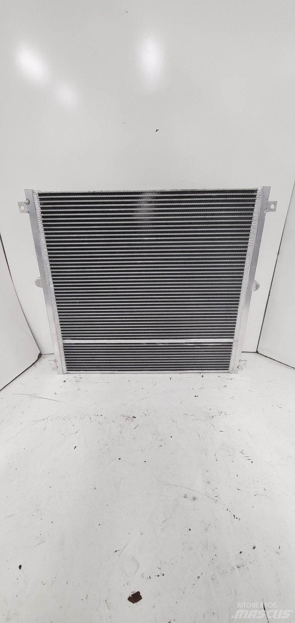 CASE 210 Radiatoren