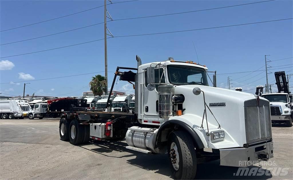 Kenworth T800 Absetzkipper