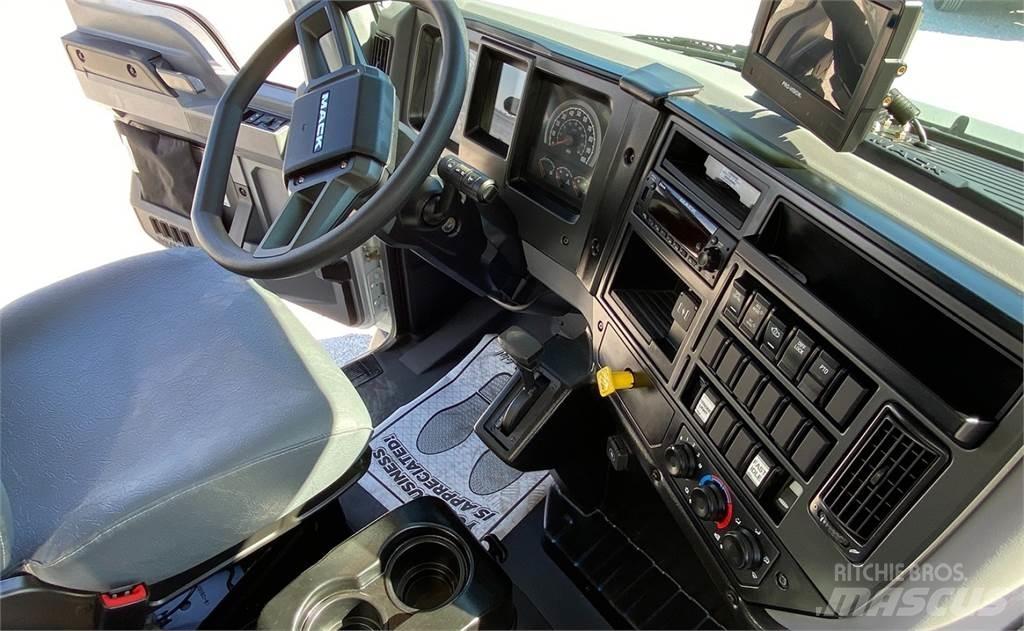 Mack MD6 Müllwagen