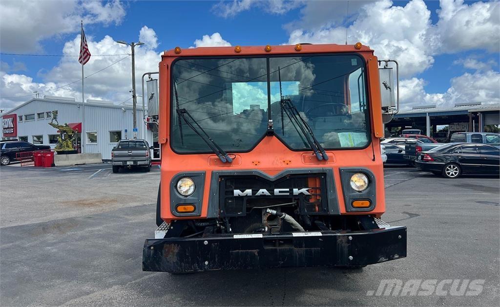 Mack MRU613 Wechselfahrgestell