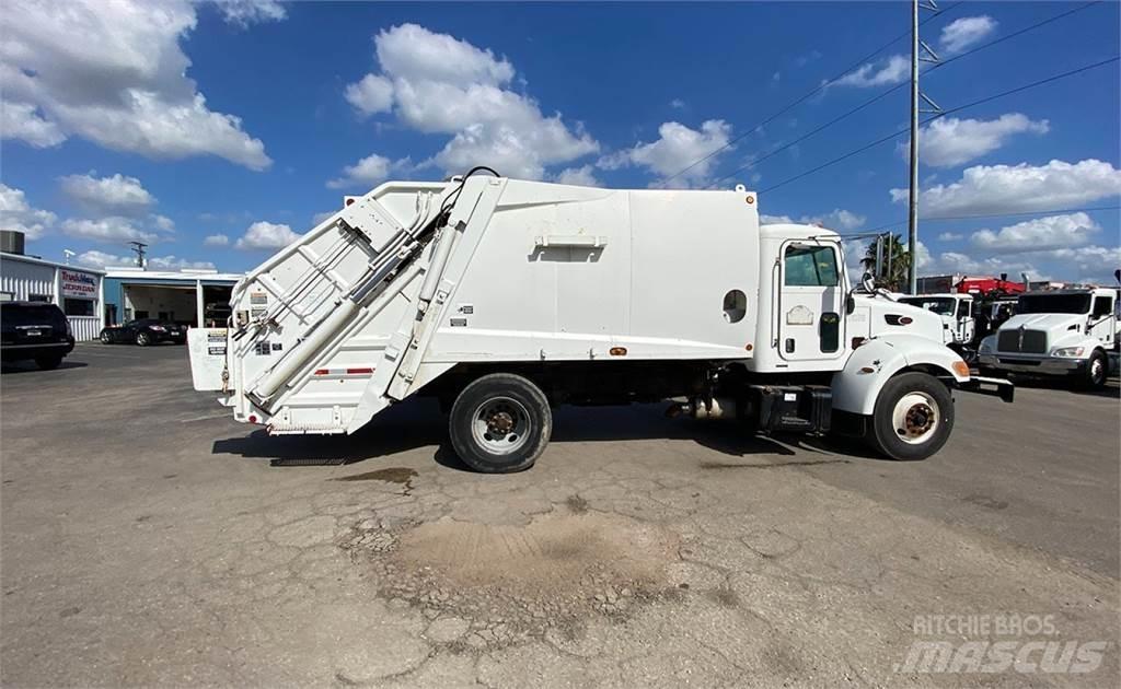 Peterbilt 335 Müllwagen