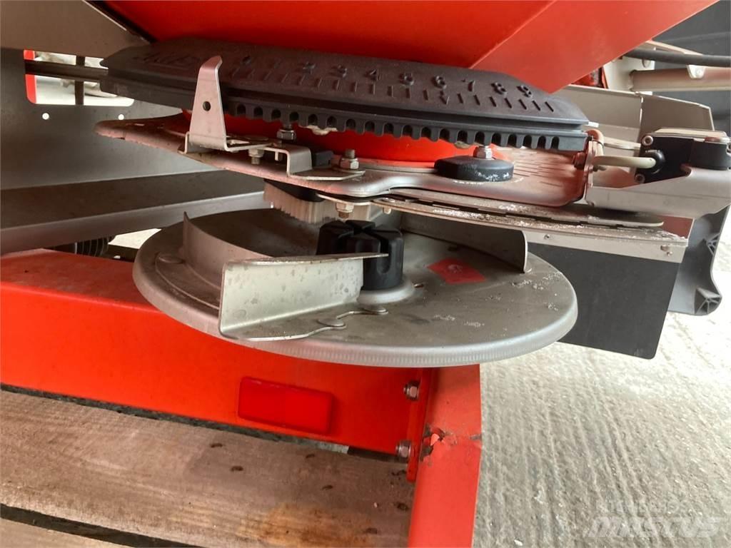 Kuhn 40.2 Weitere Düngemaschinen
