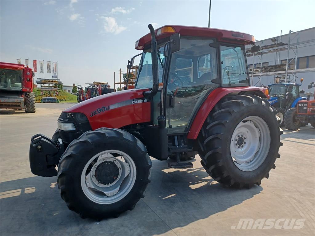 CASE JXU90 Traktoren