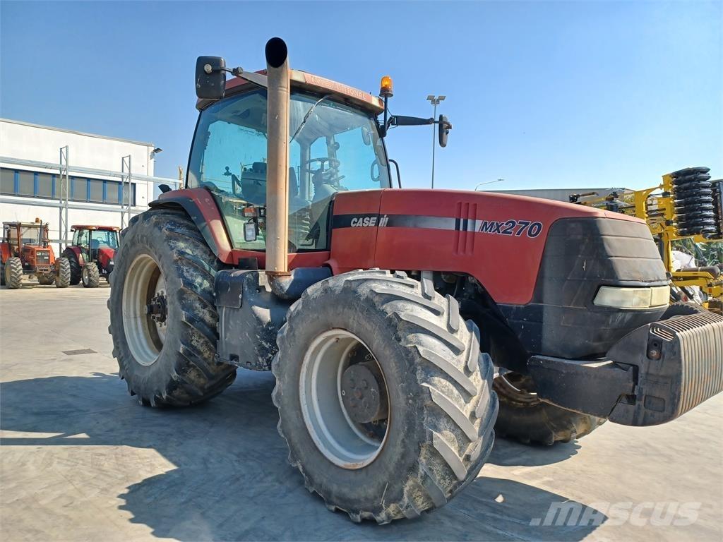 CASE MX 270 Traktoren