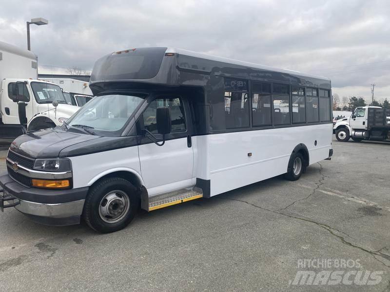 Chevrolet Express Minibusse