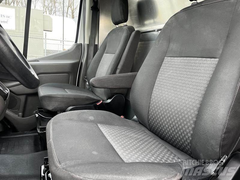 Ford Transit Lieferwagen