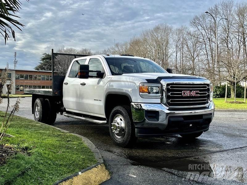 GMC Sierra 3500HD Pritschenwagen/Pritschenwagen mit Seitenklappe