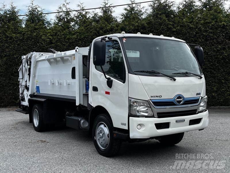 Hino 195 Müllwagen