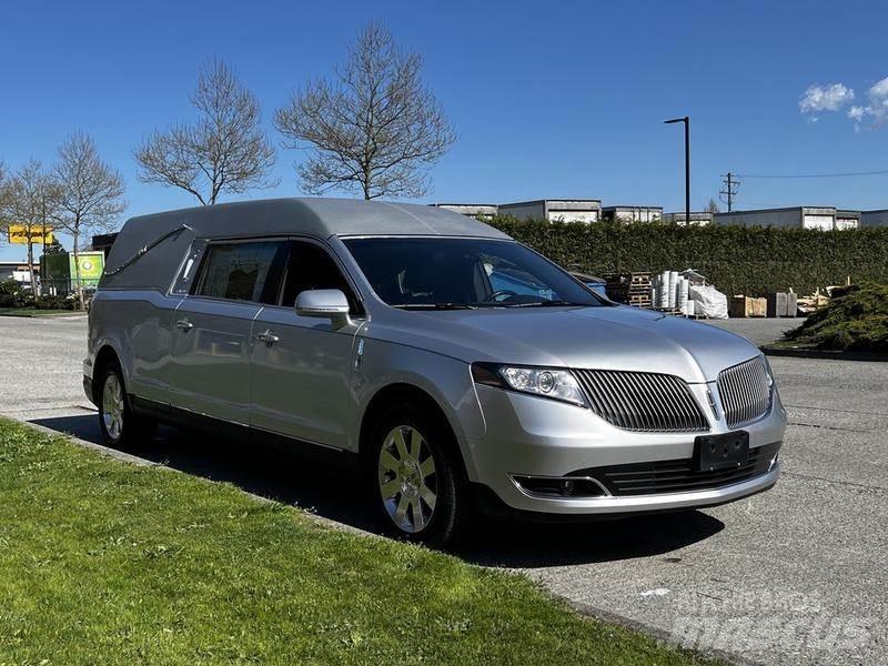 Lincoln MKT PKWs