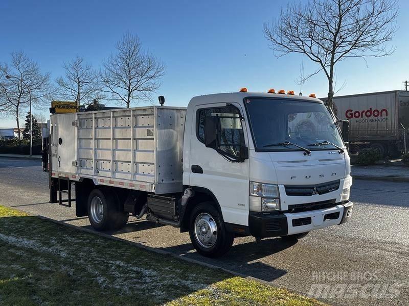 Mitsubishi Fuso FE Pritschenwagen/Pritschenwagen mit Seitenklappe
