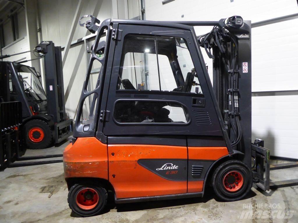 Linde E30-01 Elektrostapler