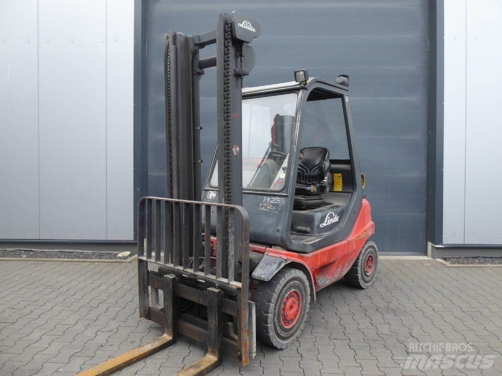 Linde H25T-03 Gasstapler