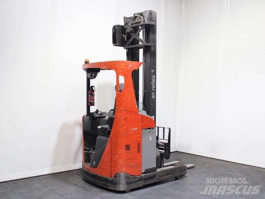 BT RRE 160 Schubmaststapler