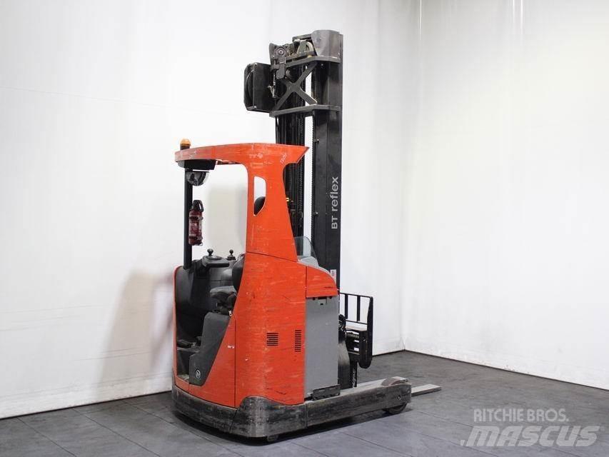 BT RRE 160 Schubmaststapler