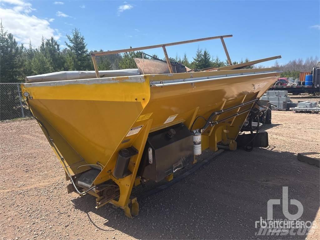  12 ft Transport Sonstige