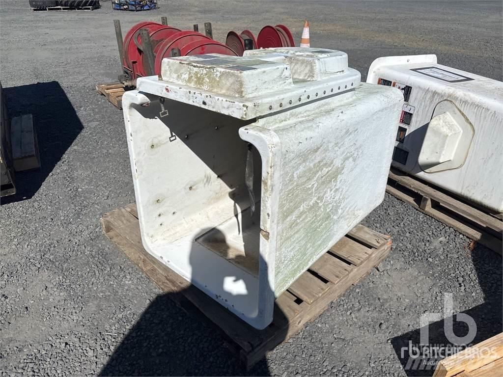 Altec Bucket Transport Sonstige
