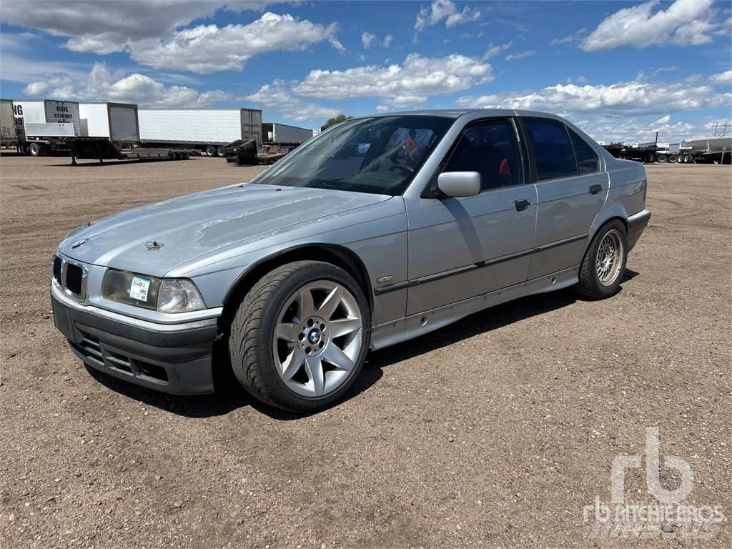 BMW 328I PKWs
