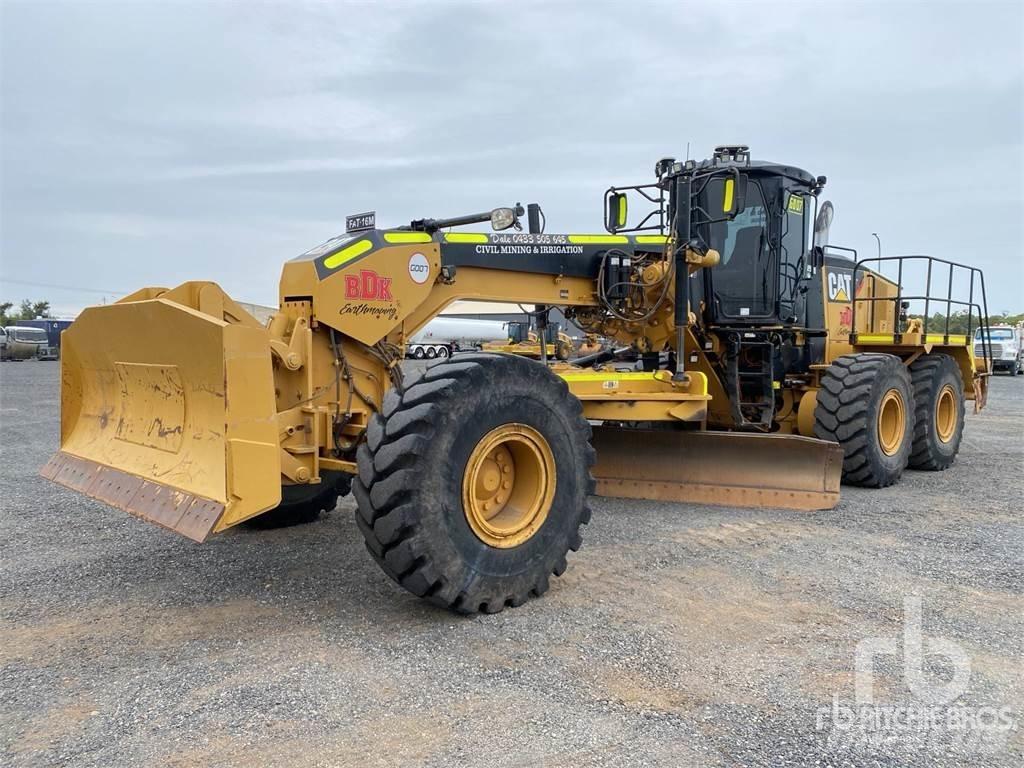 CAT 16M Grader