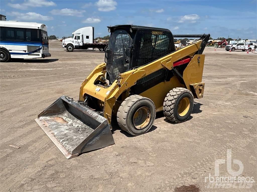 CAT 262D3 Kompaktlader