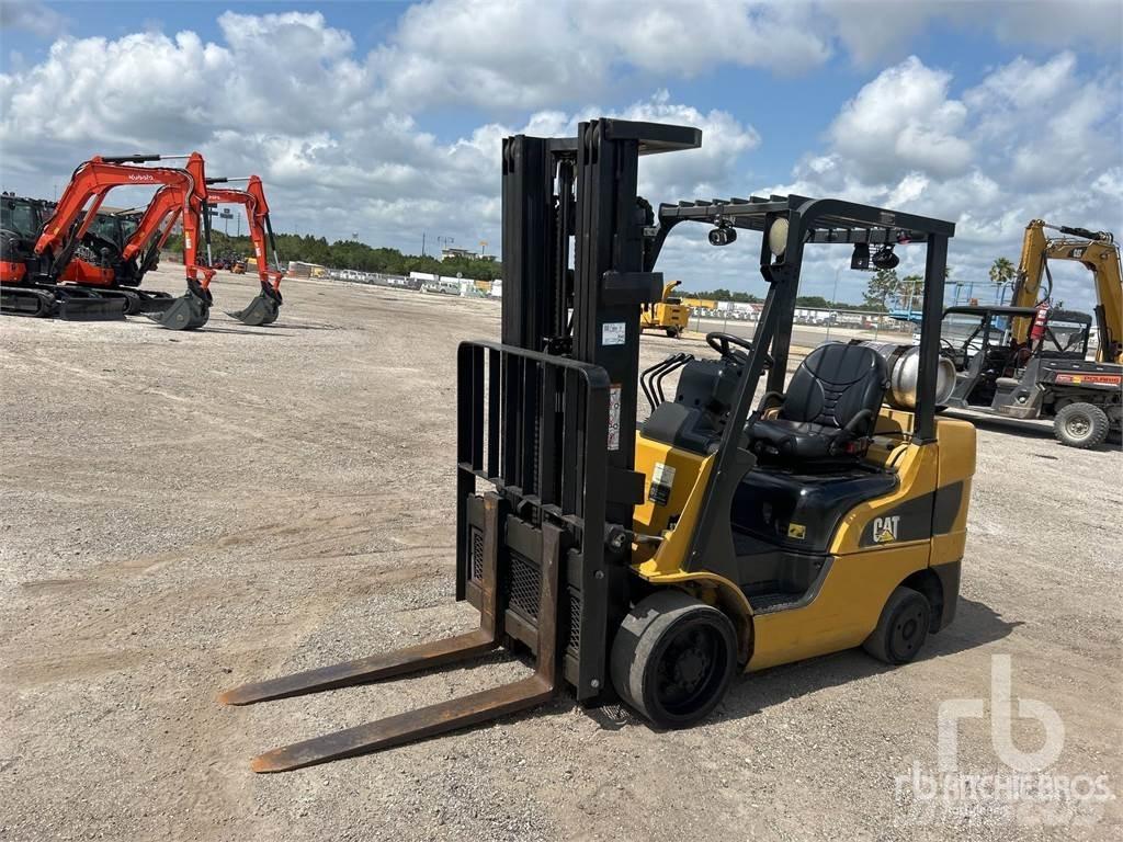 CAT 2C6000 Dieselstapler