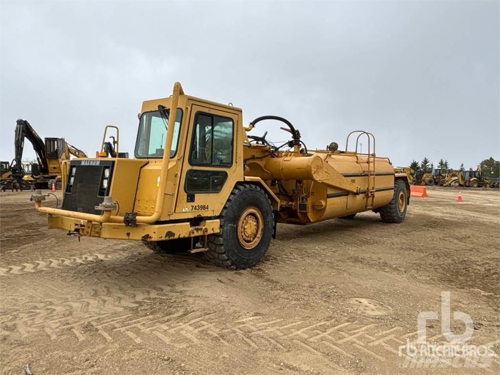 CAT 613C Wassertanker