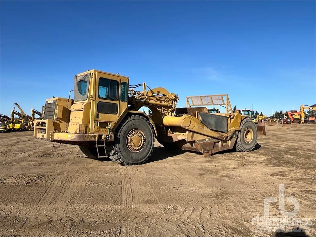 CAT 621F Schaber