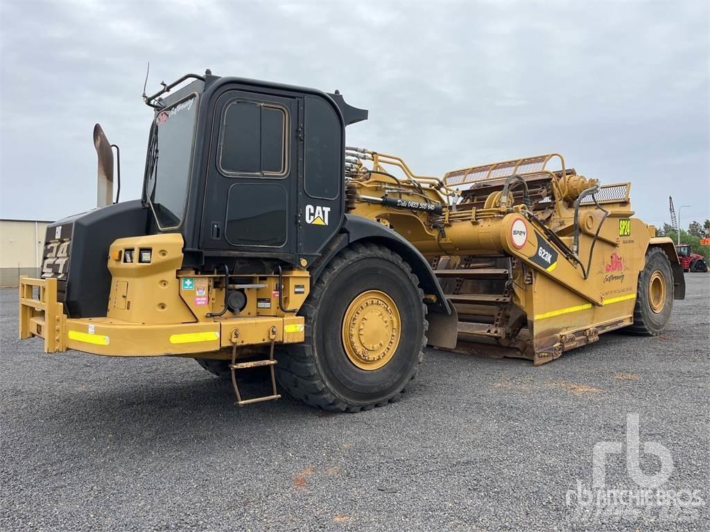 CAT 623K Schaber