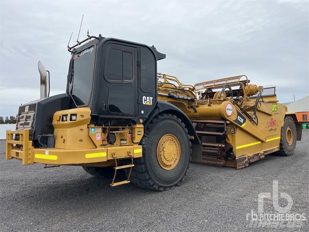 CAT 623K Schaber