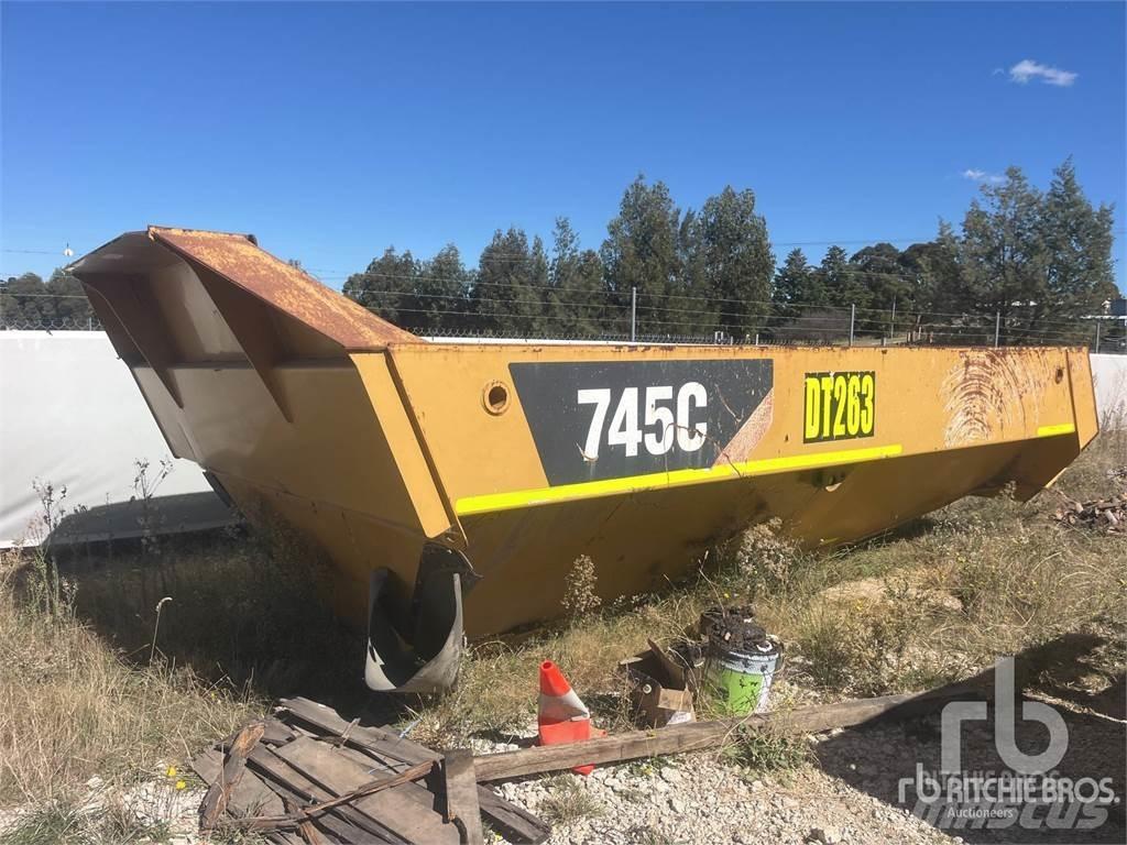CAT 745C Kastenaufbau