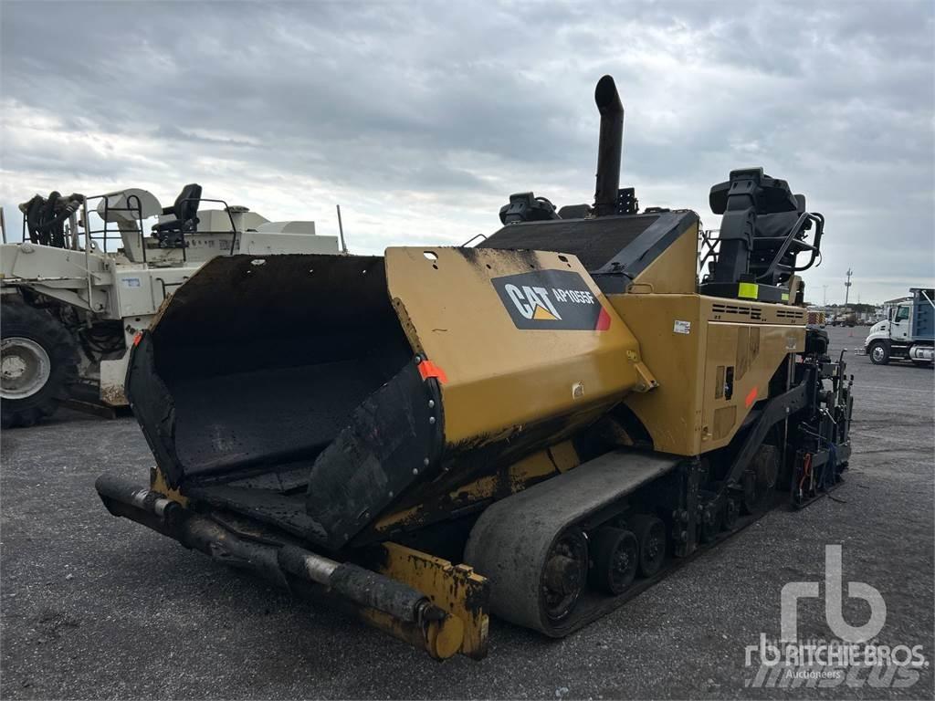 CAT AP1055F Strassenfertiger