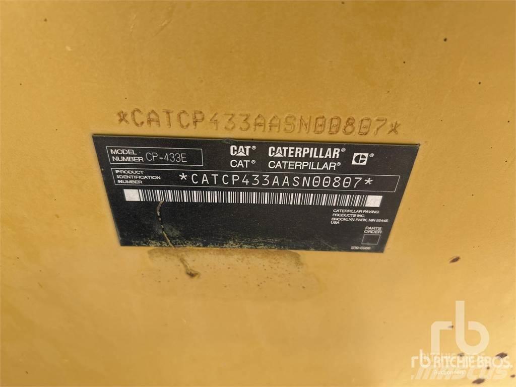 CAT CP433E Müllverdichter