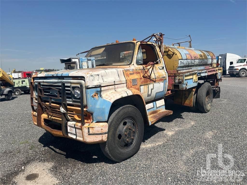 Chevrolet C60 Wassertanker