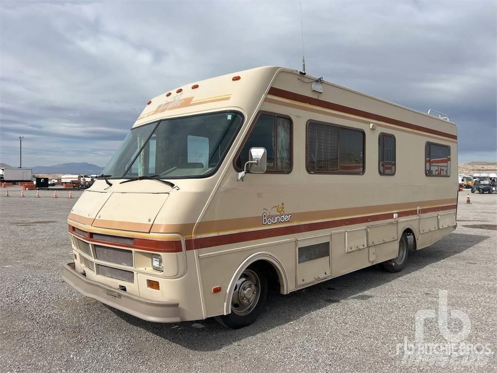 Chevrolet P30 Wohnmobile und Wohnwagen