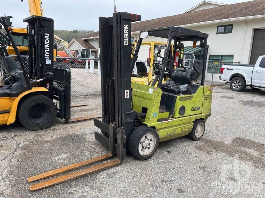 Clark GCX30E Dieselstapler