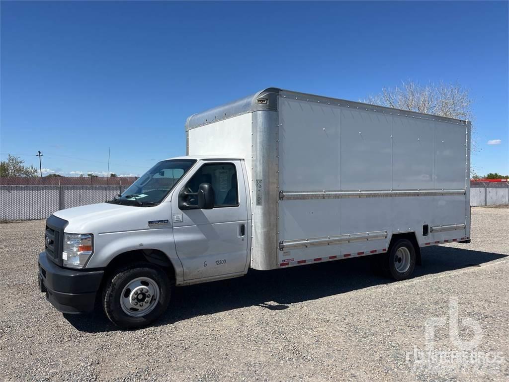 Ford E350 Lieferwagen