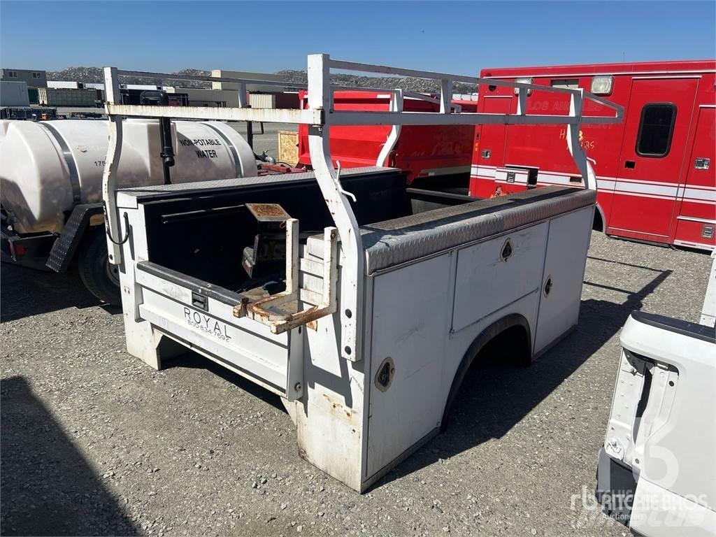 Ford Electric Transport Sonstige