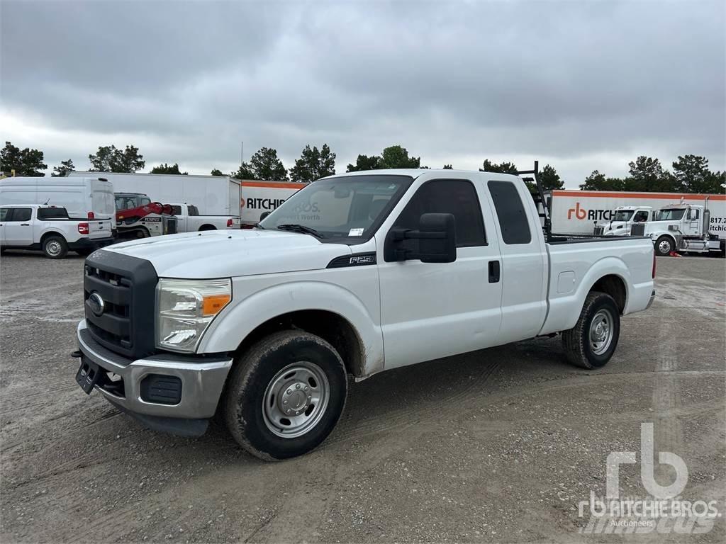 Ford F-250 Pickup/Pritschenwagen
