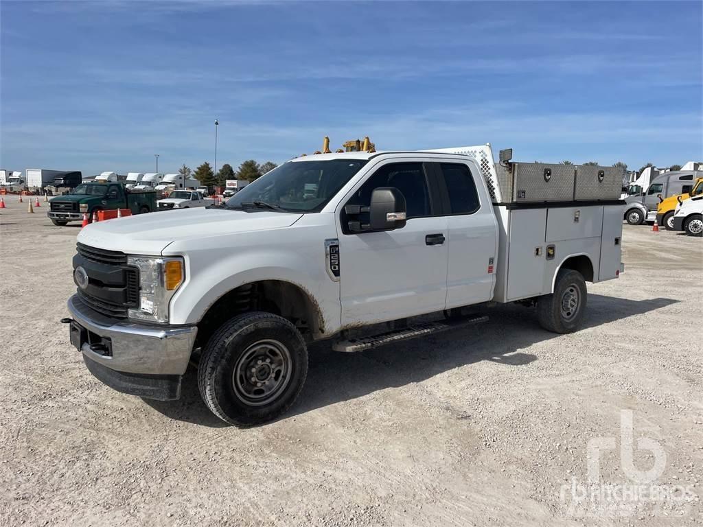 Ford F-250 Kommunal-Sonderfahrzeuge