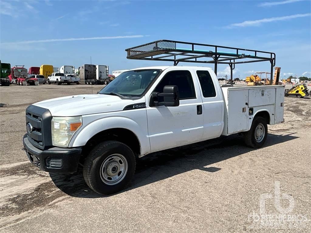 Ford F-250 Kommunal-Sonderfahrzeuge