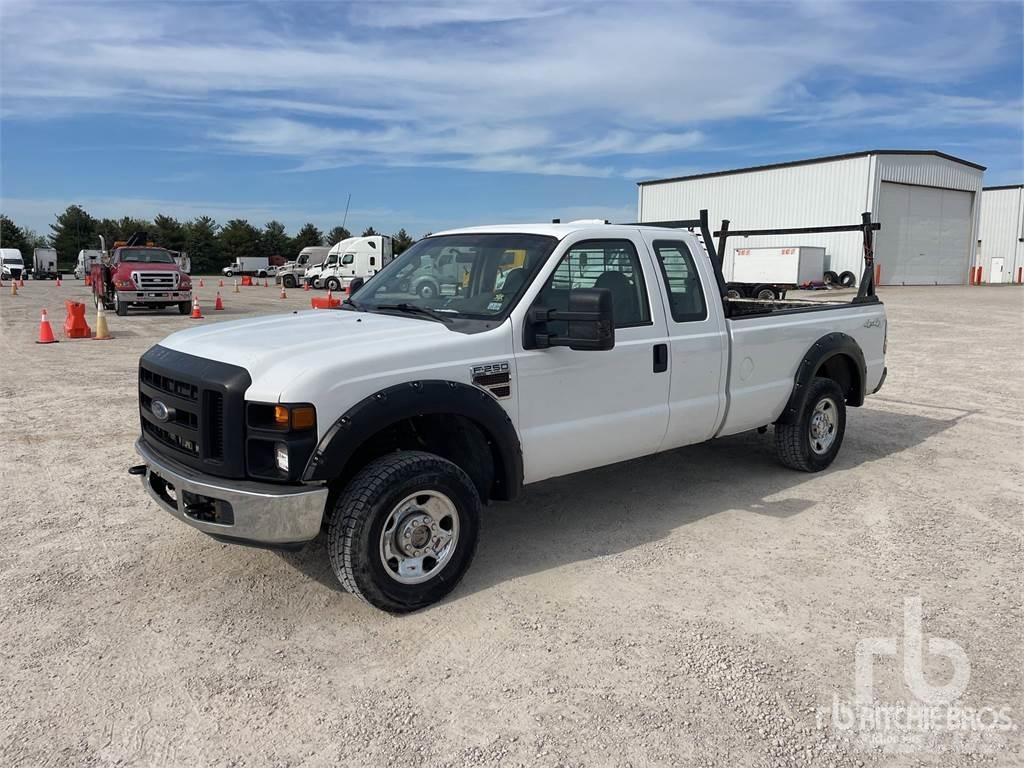 Ford F-250 Pickup/Pritschenwagen